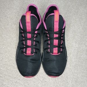 Puma Women's Black and Pink Athletic Shoes Size 11
